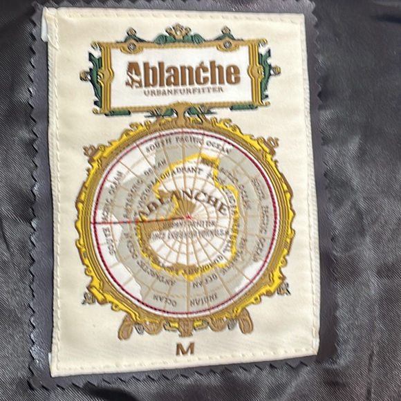 COPY - UO Abalanche ReversibleFaux Fur Leather Hooded Jacket Hooded Coat Size M… - Picture 9 of 11